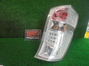 3EJ4513FM3 ) ホンダ ステップワゴン スパーダ RK5 純正テールライト右　スタンレーP8896