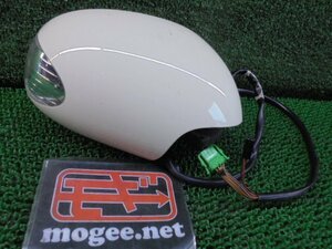 3EP8063JB3 ) フォルクスワーゲン ニュービートル GH-9CBFS 2006年 純正ウインカー付電格サイドドアミラー右　2061SAEE205