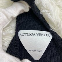 １円～　A-2　美品　60　BOTTEGA VENETA ボッテガヴェネタ ミトン 手袋　ネックウォーマー　一体型　ブラック　タートルネック　グローブ　_画像3