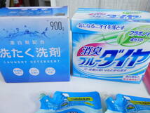 ★③　日用雑貨品　未使用保管品　まとめて大量　家庭用洗剤やその他雑多いろいろ_画像8