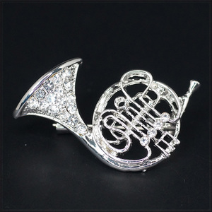 [BROOCH] Silver & Crystal CZ Horn シルバー & キュービックジルコニア ホルン 4cm ブローチ