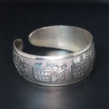 [BANGLE] Vintage Silver Plated エレファント 象 ゾウ デザイン ヴィンテージ シルバー オープン C形 バングル_画像4