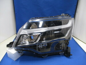 トヨタ　TANK/タンク　M900A/M910A　左ライト/左ヘッドライト　LED　純正　STANLEY　W3917　252119