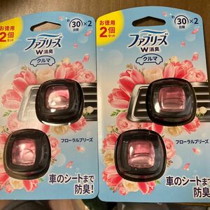 P&G 車用ファブリーズW消臭　クルマ用　フローラルブリーズ　約30日間消臭×４個セット　車のシートまで消臭