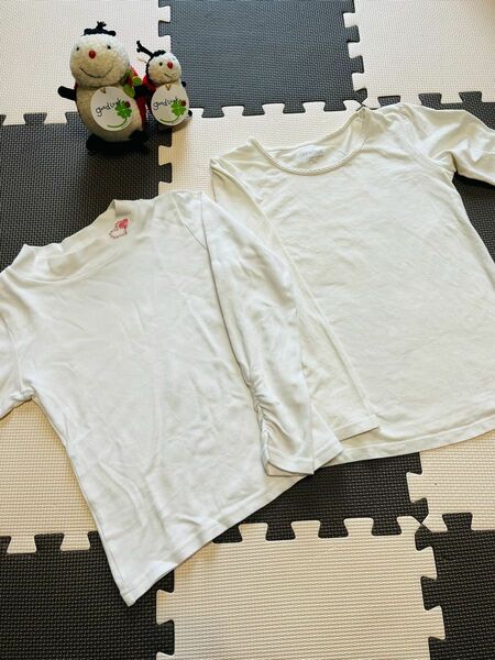 長袖Tシャツ　白　ロンT インナーTシャツ　2枚セット！130 まとめて　カットソー　トップス　