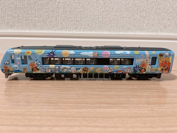 Diapet　アガツマ　アンパンマン列車