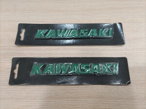 横浜発/未使用/未開封//KAWASAKI/カワサキ/エンブレム/タンクエンブレム/クラシック/Z2/旧ロゴ/2枚セット/長期間倉庫保管品/濃いグリーン