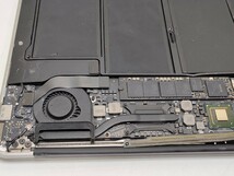 管理926 MacBook Air ノートパソコン A1369 未チェック 破損あり部品取り ジャンク_画像9