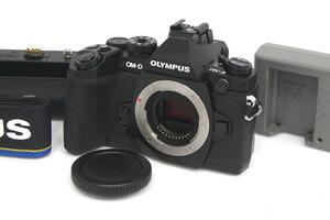 並品｜オリンパス OLYMPUS OM-D E-M1 ボディ CA01-A7520-2Q2A OLYMPUS ミラーレス一眼カメラ マイクロフォーサーズ 中古