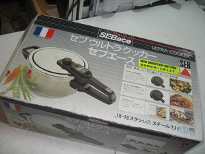 ★SEB SEBace セブウルトラクッカー セブエース 圧力鍋 片手 キッチン用品 調理器具 2.7L 美品