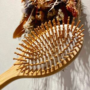  cat pattern hair brush bamboo made . scalp shoulder massage . line .. static electricity prevention comb comb brush 