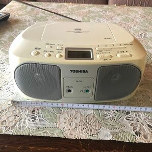 TOSHIBA CD ラジオ　TY-C12