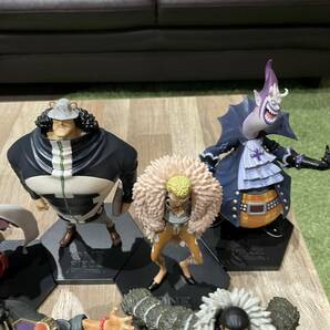 ★【現状品】ONE PIECE ワンピース DX王下七武海フィギュア 全8個セット 箱無しの画像5