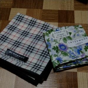 セットのみ新品　バーバリー　ノバチェックとリバティ　ハンカチ　ガーゼ BURBERRY 