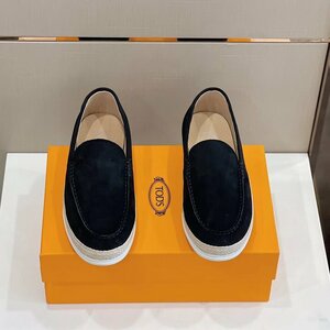 イタリア　トッズ　Tod's ロファー　パンプス 　レザー　スエード　メンズ　シューズ　カジュアル　ブラック　39～44　サイズ選択可能　xz