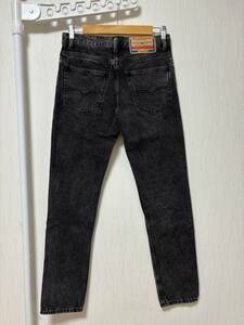 美品☆[DIESEL] 定価46,200 1995 D-Sark 09B87 オリジナルリジッド ストレートデニムパンツ 28 ブラック ディーゼル