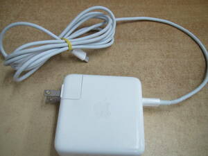 【Apple純正】ACアダプタ 61W USB-C電源アダプタ MacBook　中古