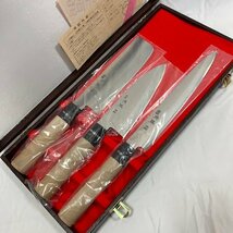 KS USED 角馬 高級御料理包丁 ３本セット 本研ぎ 調理器具 厨房器具 下村工業 登録№522134 刺身 出刃 菜切 箱付き しおり付き_画像3