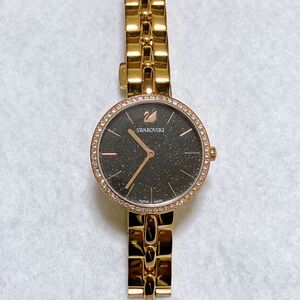 SWAROVSKIスワロフスキー コスモポリタン　腕時計 レディース ブレスレット人気クリスタル　ゴールド　ブラック