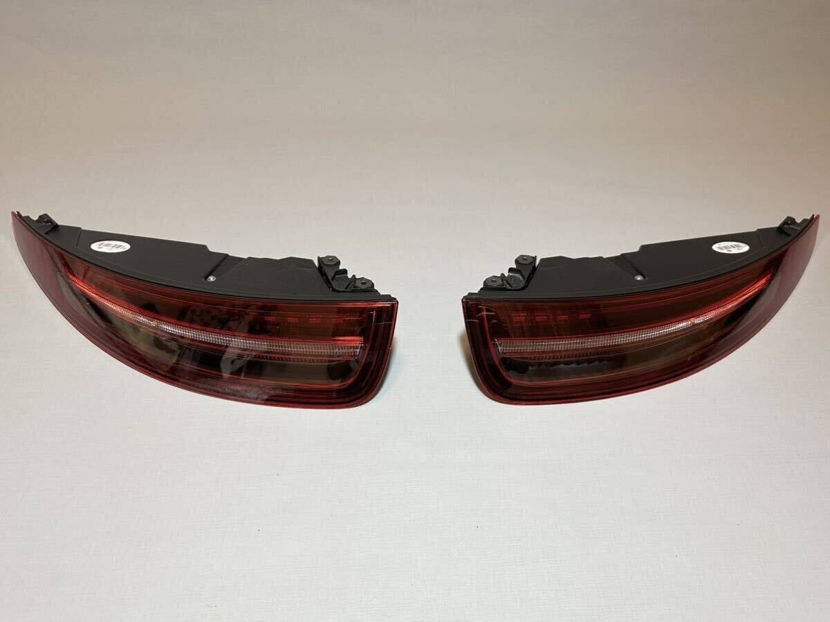 正規品】ポルシェ911(991型)純正テールレンズ左右セット(1台分) 正規品】ポルシェ911(991型)純正テールレンズ左右セット(1台分)