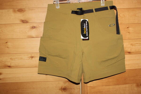 未使用　メンズL　オークリーOAKLEY　Box Shorts 7Inch 2.0 ニューヨークツールボックスショーツ　FOA403418　ハーフパンツ　送料無料即決