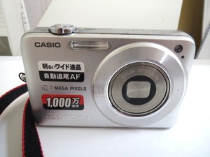 ■T78825:CASIO EXILIM EX-Z1050 カシオ デジカメ シルバー デジタルカメラ 動作未確認 ジャンク