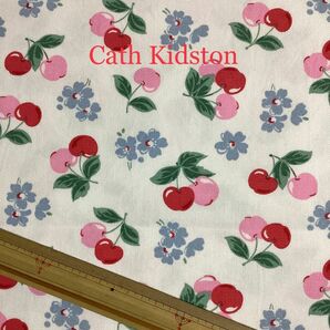 Cath Kidston チェリー　生地幅 146cm × 50cm 実寸　ホワイト