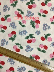 Cath Kidston チェリー　生地幅 146cm × 50cm 実寸　ホワイト