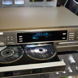 連続再生可能な3CDチェンジャー内臓CDプレーヤ Marantz DR450 動作品ですが少し難あり、ジャンク扱いでの画像5