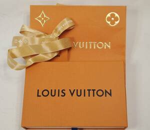 中古　ルイ・ヴィトン　LOUIS VUITTON　エピ　長財布の　箱　ジョッパー紙袋　　保存用　フェルト袋　メッセージカード　冊子付属