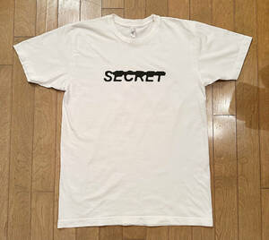 ■WHITNEY美術館 美品 JENNY HOLZER - SECRET Tシャツ WHITE-M 藤原ヒロシ ジェニー・ホルツアー