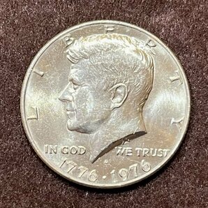 アメリカ 50セント硬貨(1976D)  /ケネディハーフダラー/外国コイン/Lot2の画像1
