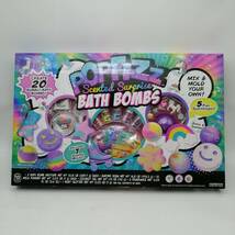 y2691 未使用品 バスボムキット ポップフィズ マジック PopFizz Magic Bath Bombs オリジナル 風呂 バスタブ 入浴剤 箱入り 家庭用品_画像1