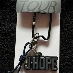 新品、未使用　『BTS　MAP OF THE SOUL TOUR　イニシャルキーリング　J-HOPE 』