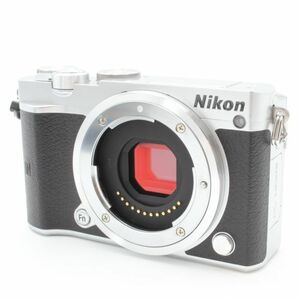 ショット数8009！【極美品】 Nikon ニコン Nikon 1 J5 ボディ 元箱 付属品 付き デジタル カメラ ミラーレス 一眼 nikon シルバー 36012の画像2