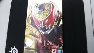 現状品 S.H.Figuarts(真骨彫製法) 仮面ライダーキバ エンペラーフォーム 仮面ライダーキバ