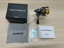 スピニングリール　SHIMANO/シマノ 20 TWINPOWER 2500S ツインパワー　左巻き　ケースあり_画像1