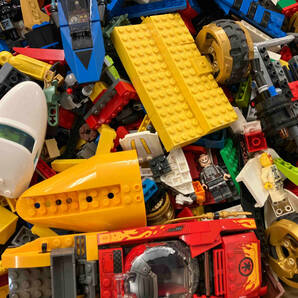 送料1010円 LEGO レゴ バラバラ ブロック プレート ミニフィグ パーツ取り 大量100kg以上まとめ売り※シティ ニンジャゴー お城シリーズの画像10