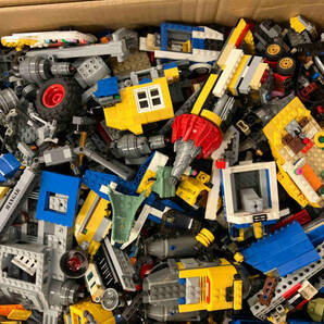 送料1010円 LEGO レゴ バラバラ ブロック プレート ミニフィグ パーツ取り 大量100kg以上まとめ売り※シティ ニンジャゴー お城シリーズの画像7
