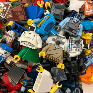 正規品 LEGOミニフィグ用 トルソー 体 ボディ 上半身 パーツのみ 大量 100個 まとめ売り ※スターウォーズ ニンジャゴー お城シリーズの画像1