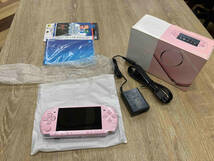 美品 PSP「プレイステーション・ポータブル」ブロッサム・ピンク(PSP3000ZP)_画像1