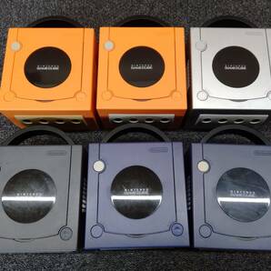 鴨BY ゲームキューブ GC本体[DOL-001] まとめ売り6台セット オレンジ/バイオレット/シルバー GAMECUBE Nintendo ジャンクの画像1