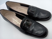 Salvatore Ferragamo パンプス 18908 C37 ブラック サイズ6 1/2 B ヒール高さ約3.3cm_画像2