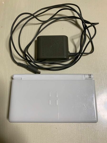 ニンテンドー　 DS Lite 本体