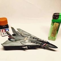 1/144 アメリカ海軍 F-14A トムキャット 組立塗装済完成品 _画像6