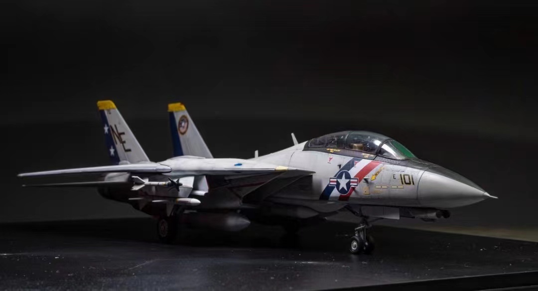 1/72 F-14D ВМС США собран и покрашен готовое изделие., пластиковая модель, самолет, Готовый продукт