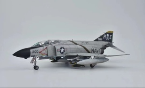 Art hand Auction 1/72 アメリカ海軍 F-4J ファントム VF84 組立塗装済完成品, プラモデル, 航空機, 完成品