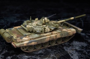 1/35 ロシア軍 T-90A 主力戦車 組立塗装済完成品