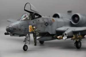 1/48 America Air Force A-10A Thunderbolt Ⅱ construction painted final product Pilot doll attaching 