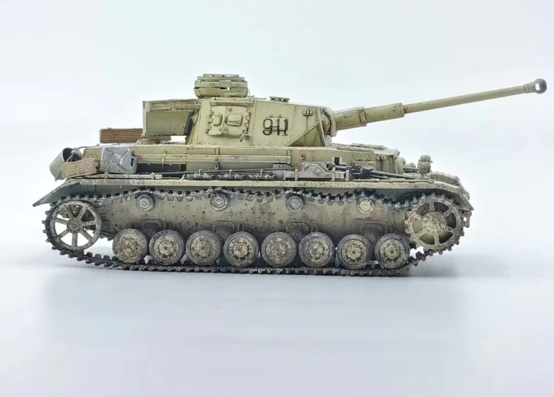 Producto terminado ensamblado y pintado tipo Panzer IV F2 alemán 1/35, modelo de plastico, tanque, vehículo militar, Producto terminado